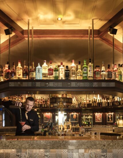 Bar 3