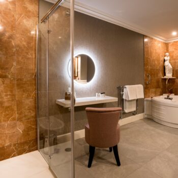 Executive Suite Bath